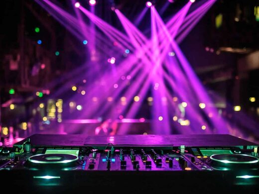 Nos services de sonorisation, &eacute;clairage et animation DJ &agrave; Perpignan